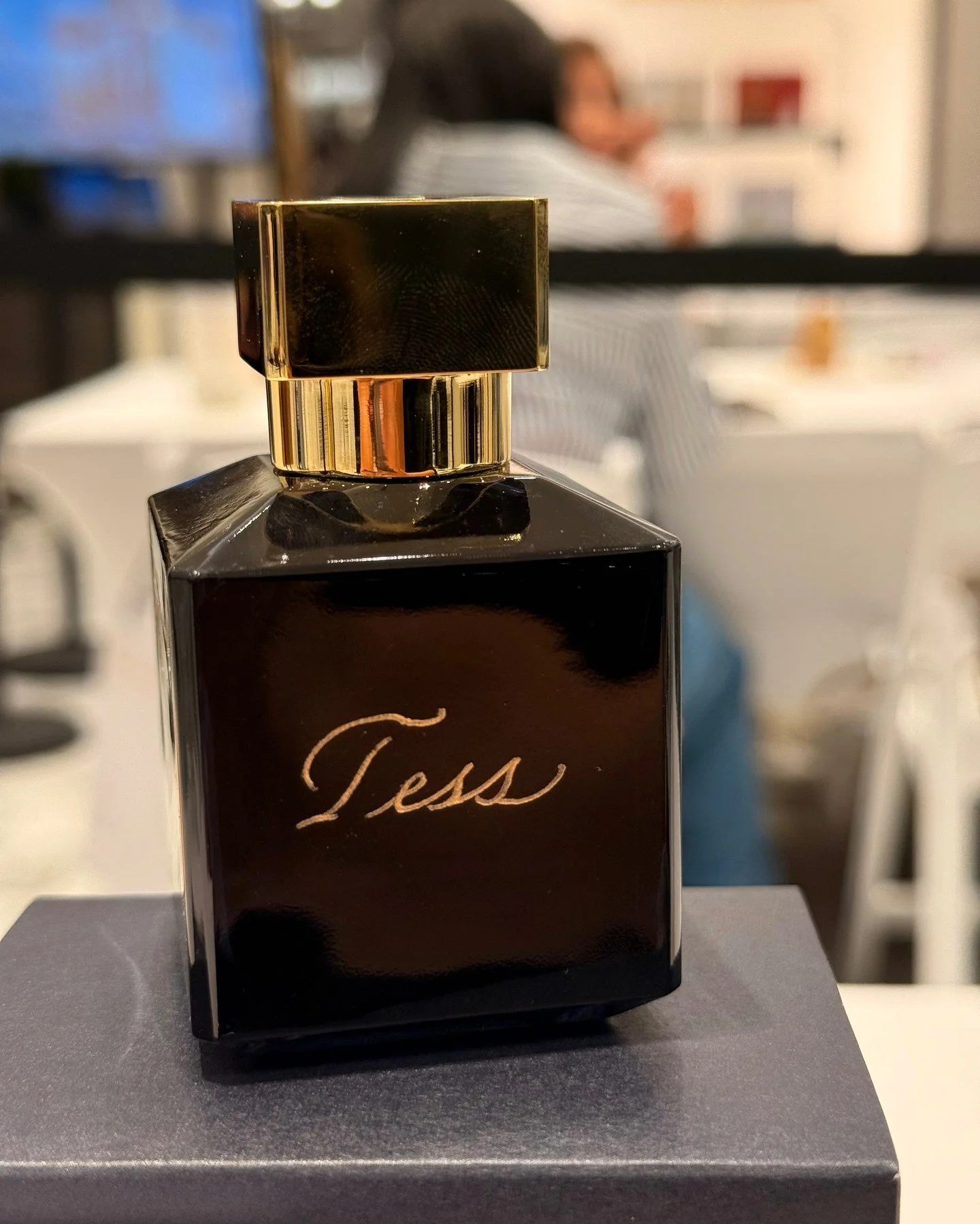 Turn your special moments into lasting treasures with live engraving! ✍️✨ Every personalized detail is thoughtfully crafted while you watch, adding heart and artistry to your celebration. Let&rsquo;s make your memories unforgettable&mdash;one beautif