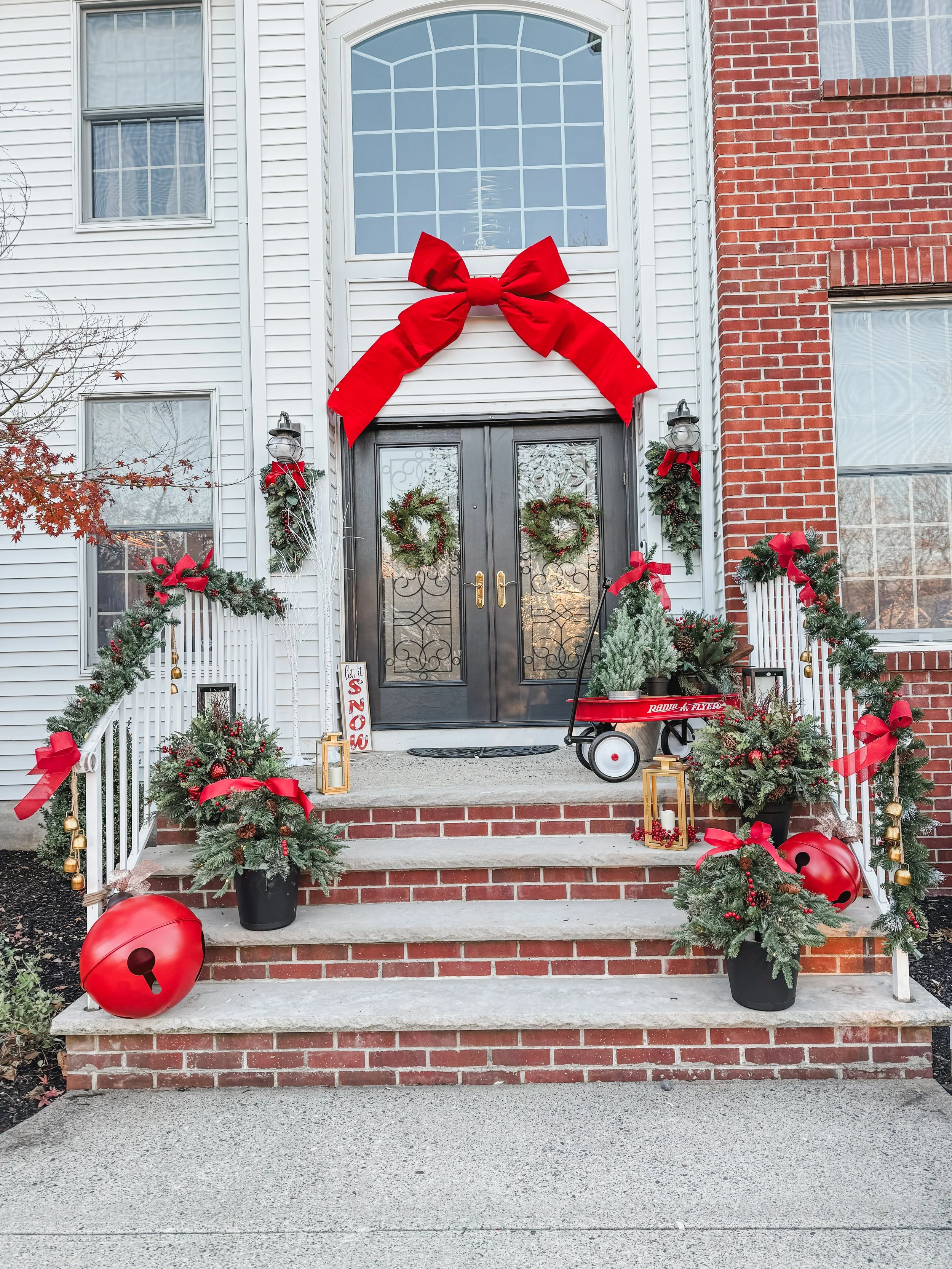 big bow christmas.JPG
