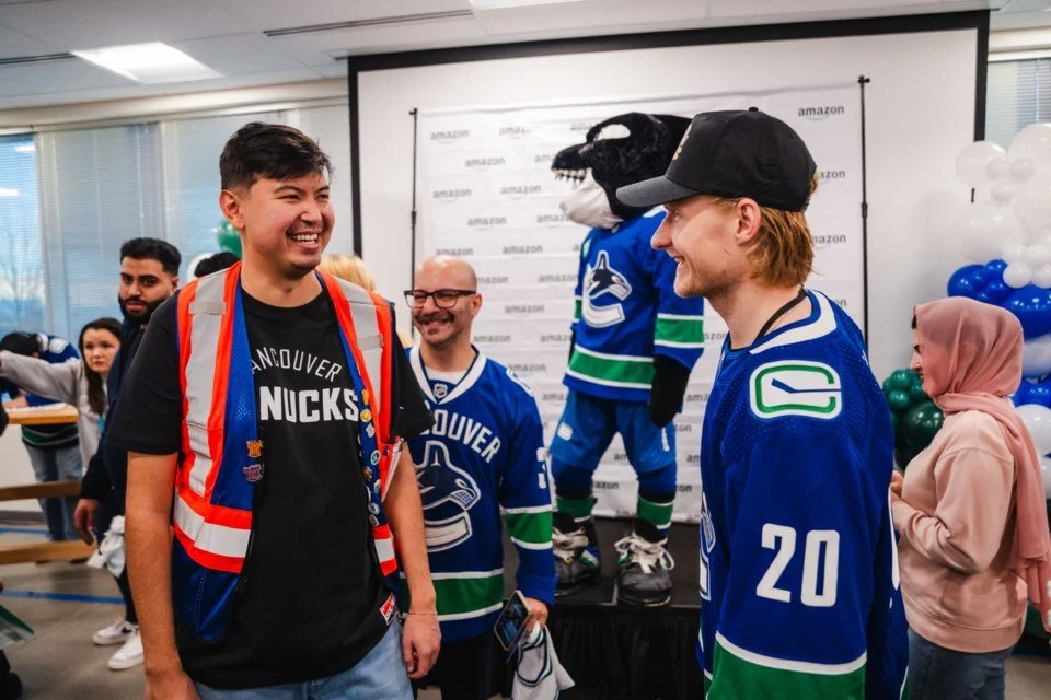 amazon-x-canucks-19.jpg