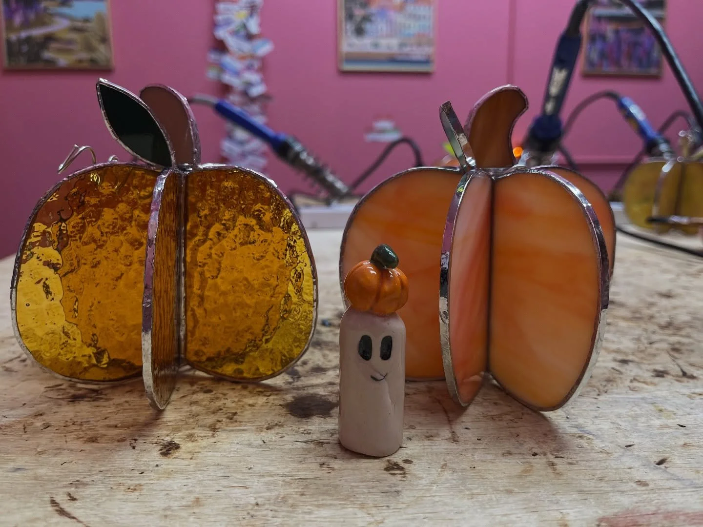 Ghostie made a pumpkin today @akalastudios