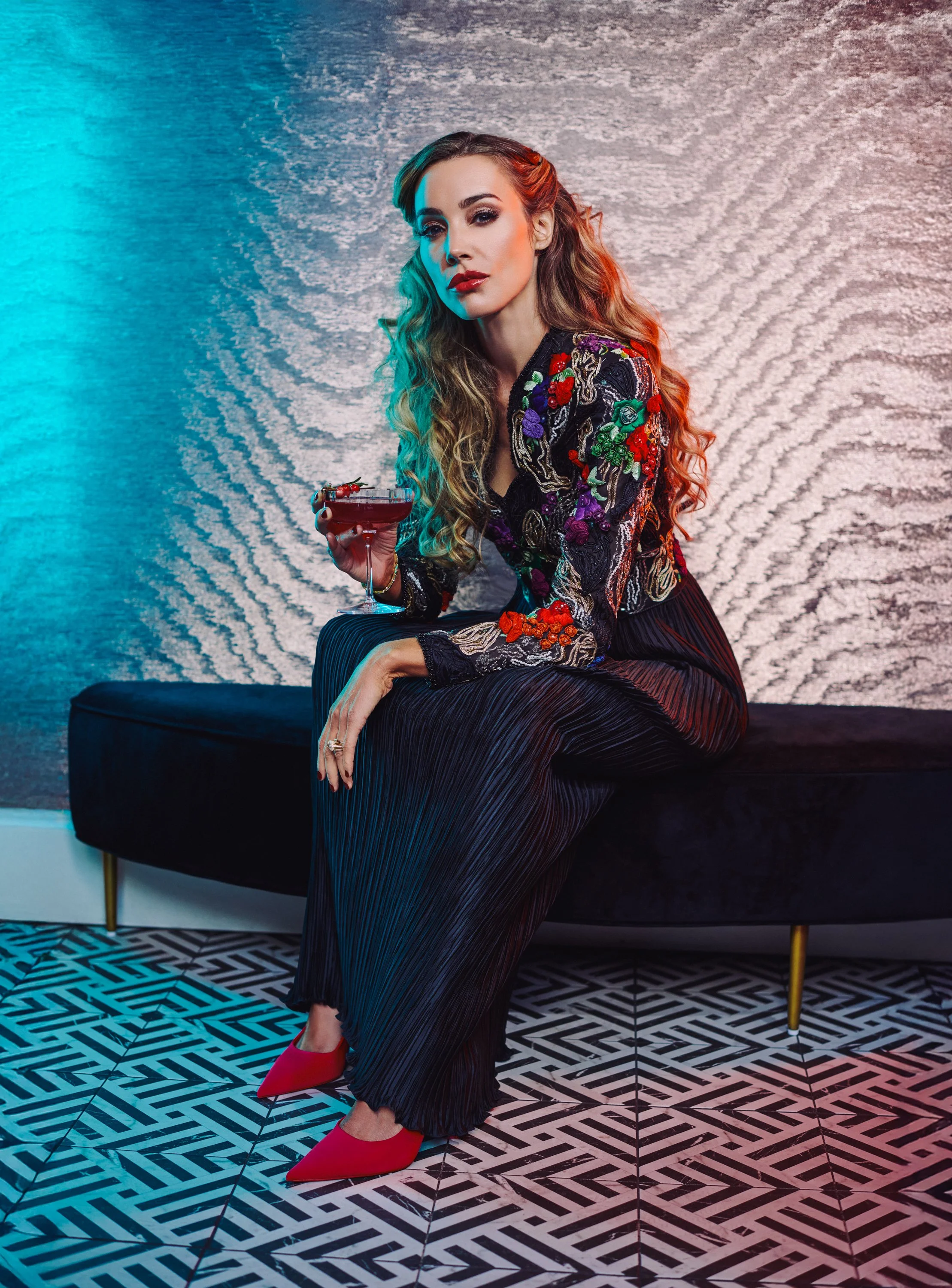 DLM_HolidayFashion_11.04.2430079.jpg