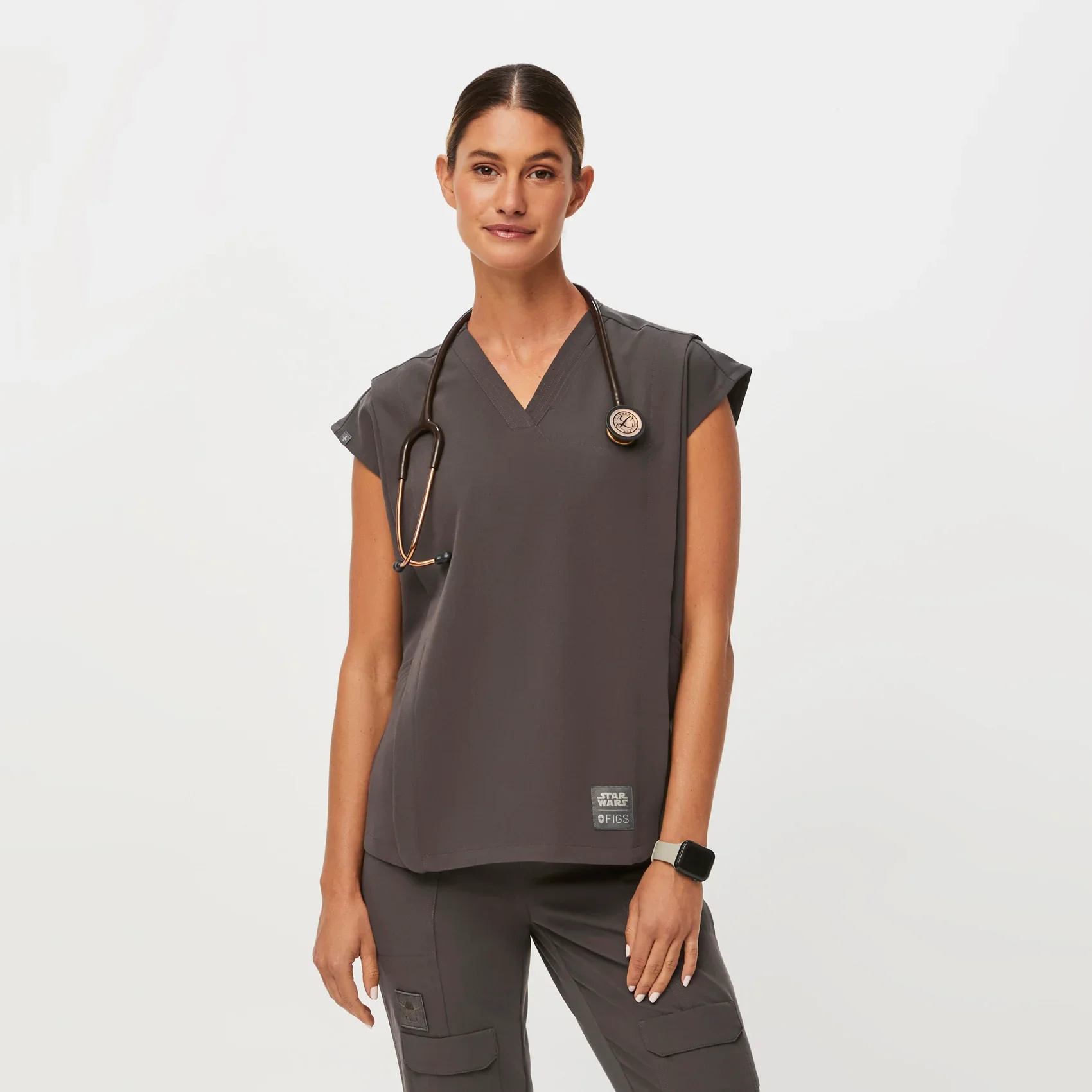 Q4_2023_10_DARK-BROWN_BO-KATAN-PLEATED-SCRUB-TOP_W_MADI_02987.webp