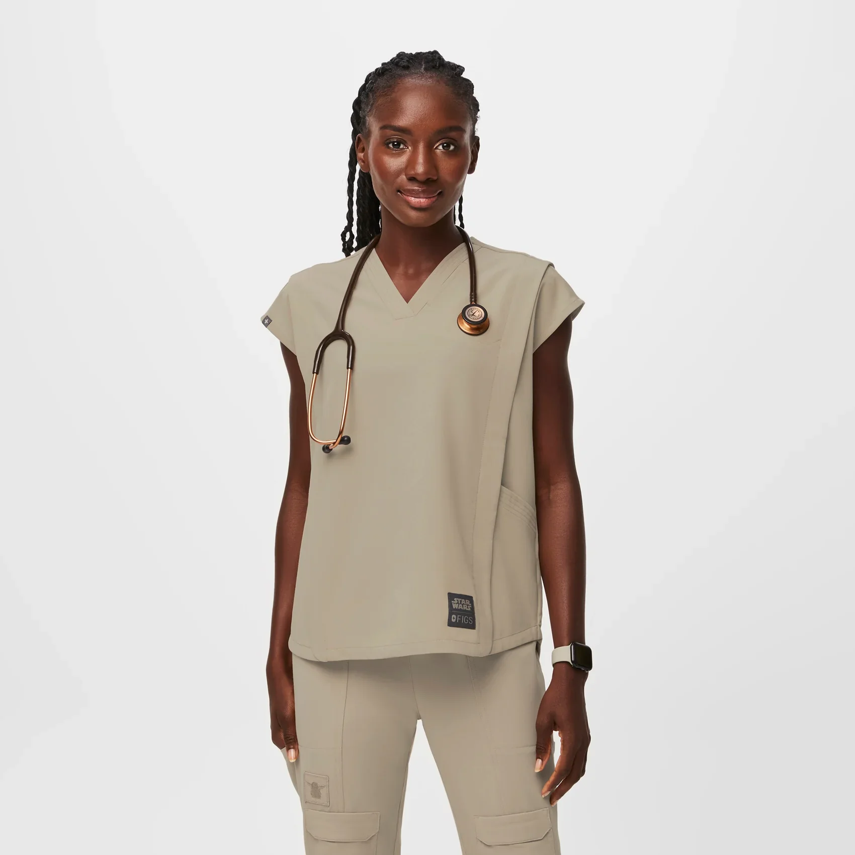 Q4_2023_10_PURE-CASHMERE_BO-KATAN-PLEATED-SCRUB-TOP_W_AWA_07031.webp