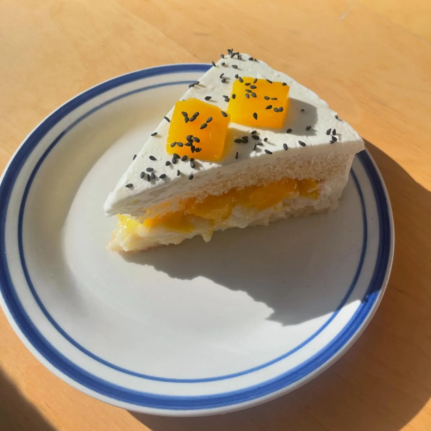 Baker&rsquo;s snack while making the big version of this mango sticky rice birthday cake 

Added toasted jasmine rice to a classic chiffon cake &mdash; inspired by @tinysaltybones &mdash; soaked with coconut sweetened condensed milk, layered with coc