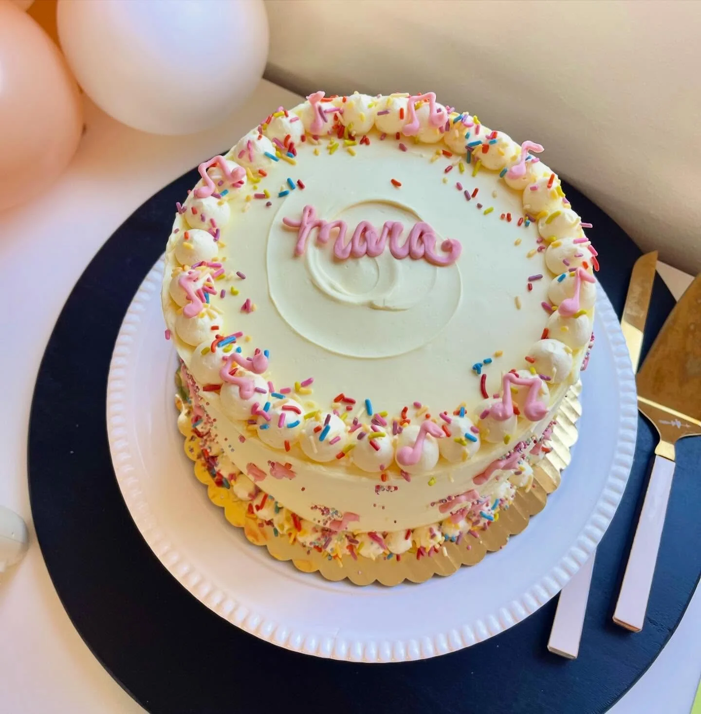 Sweet little sprinkle cake for Mara&rsquo;s 1st Birthday 🥳 🎶

Coconut confetti cake with lemon cream and Swiss meringue buttercream 🍋 🎈 🎊🥥