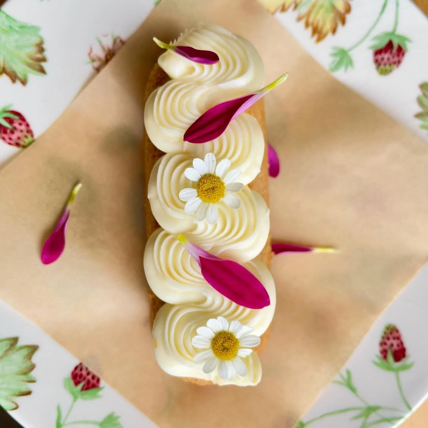 From last night&rsquo;s pop-up! Carrot cake Twinkie with buttermilk + orange zest buttercream 🍊🥕😄