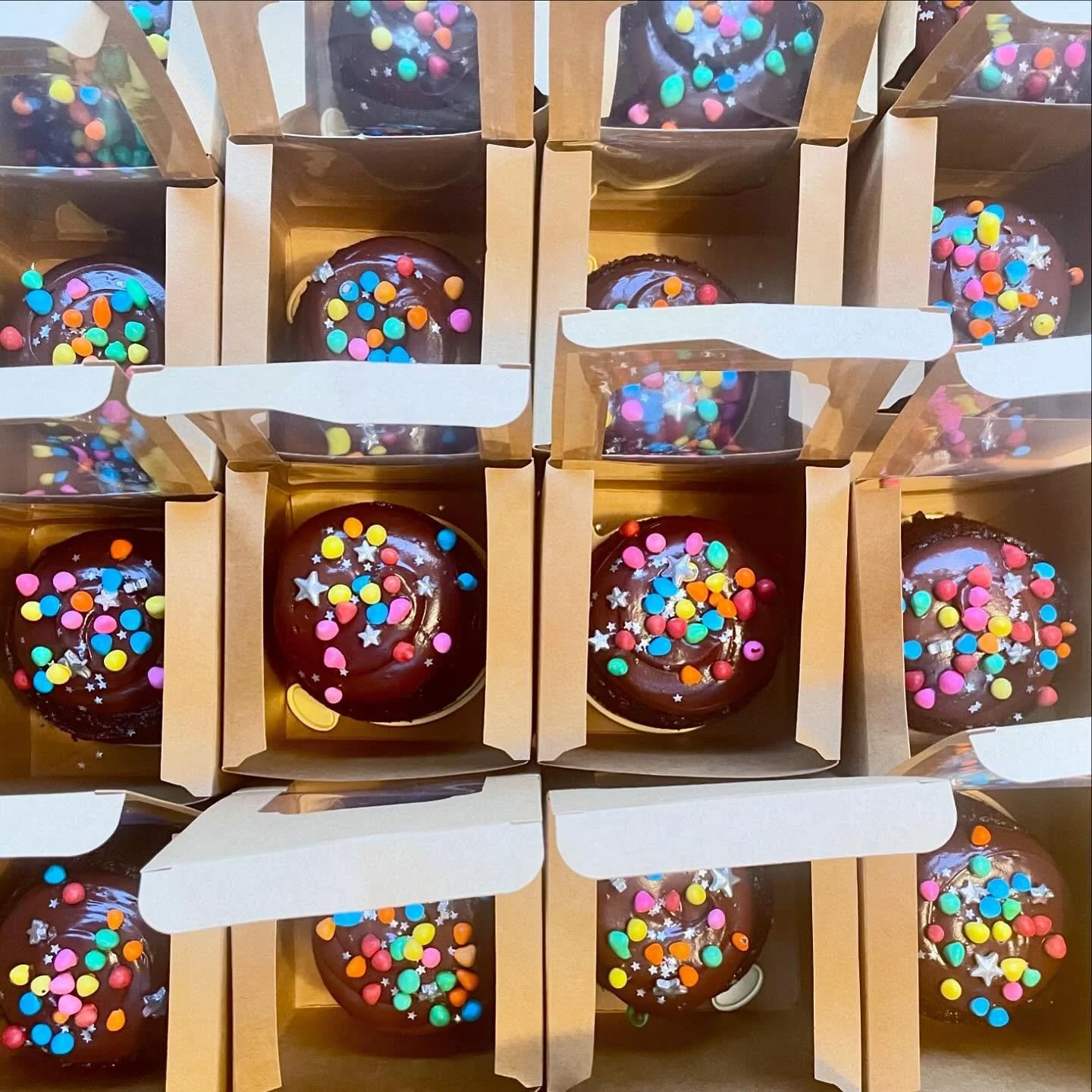 Cosmic cakes from this month&rsquo;s first Thursday Art Walk pop-up! 👽 🌈