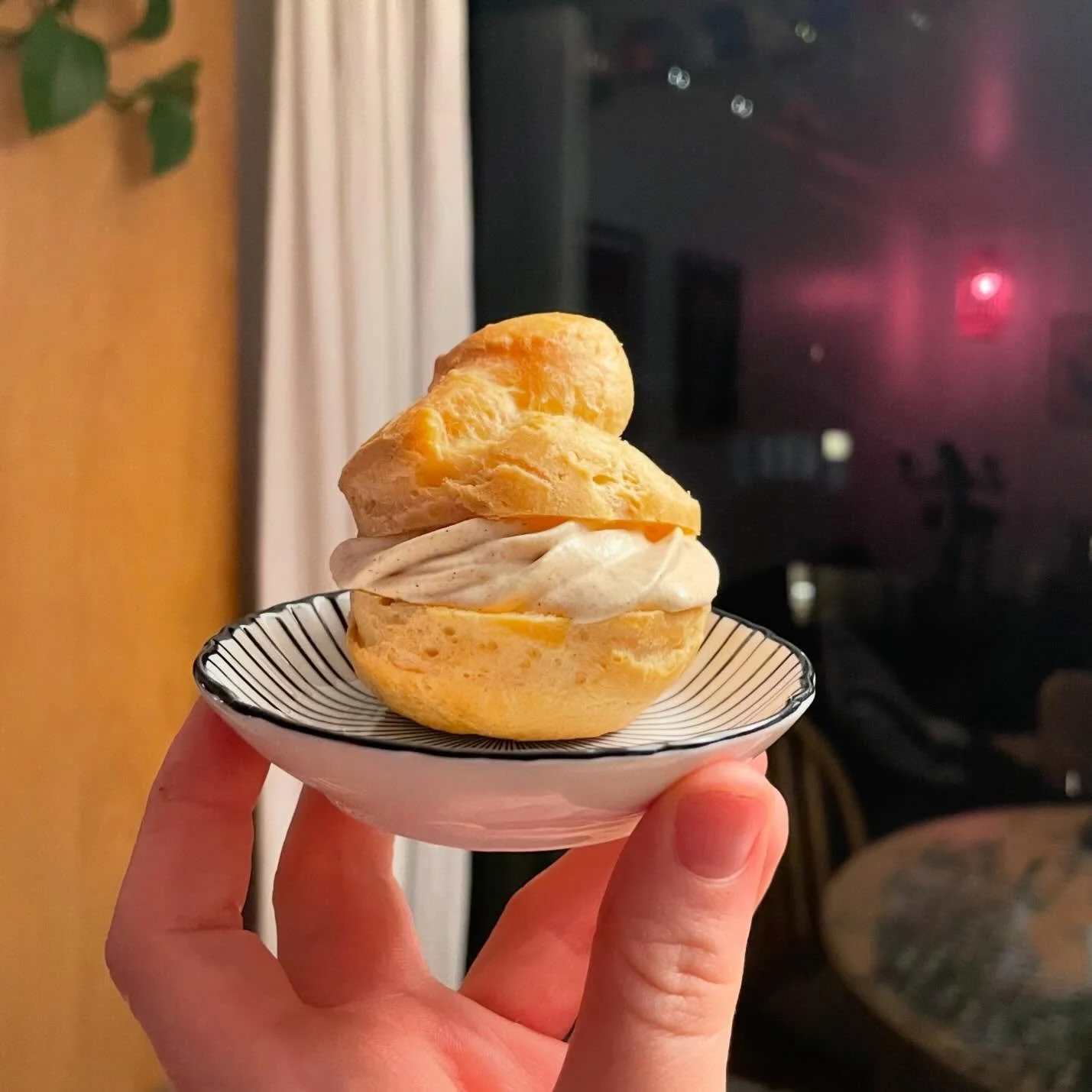 The humble puff&hellip; just had to document how cute these pumpkin cream puffs were ✨