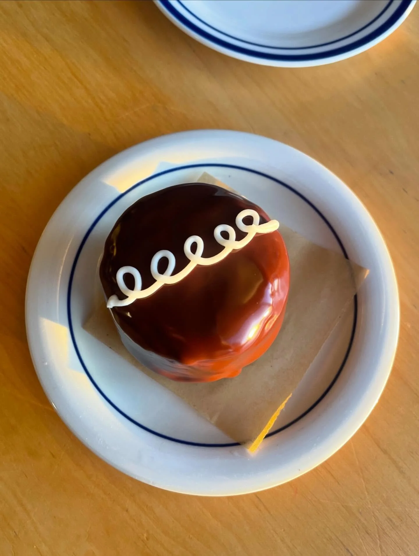 Pioneer Square Art Walk is today!

I&rsquo;ll have a few of these tasty mallow-filled cupcakes waiting for you at The Shop today! 5-9PM, 723 1st Ave