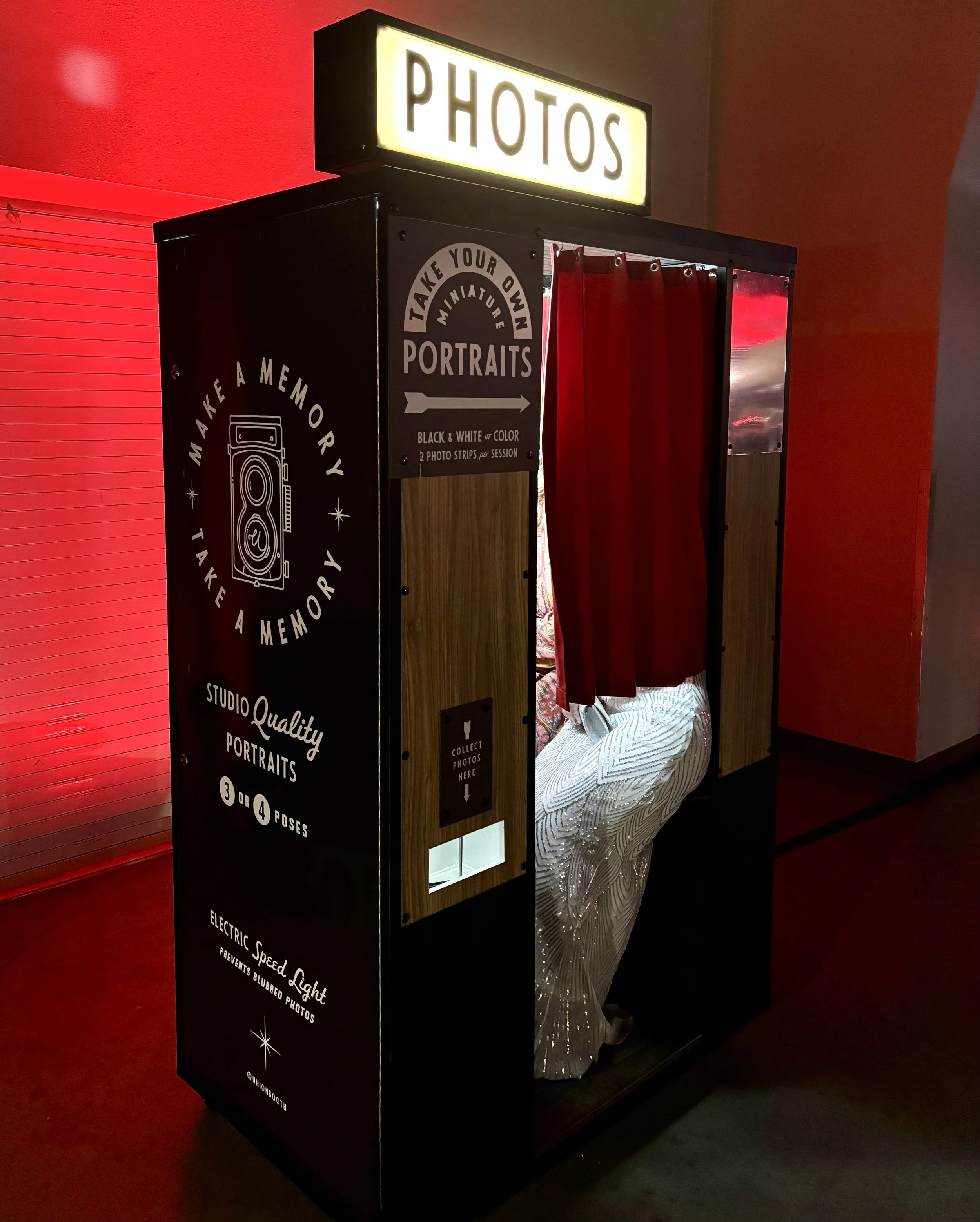 Enclosed photo booth with vintage vibes. Vintage photo booth, retro photo booth. Enclosed photo booth rentals in Orange County, Los Angeles, Inland Empire, San Diego, Palm Springs enclosed photo booth.