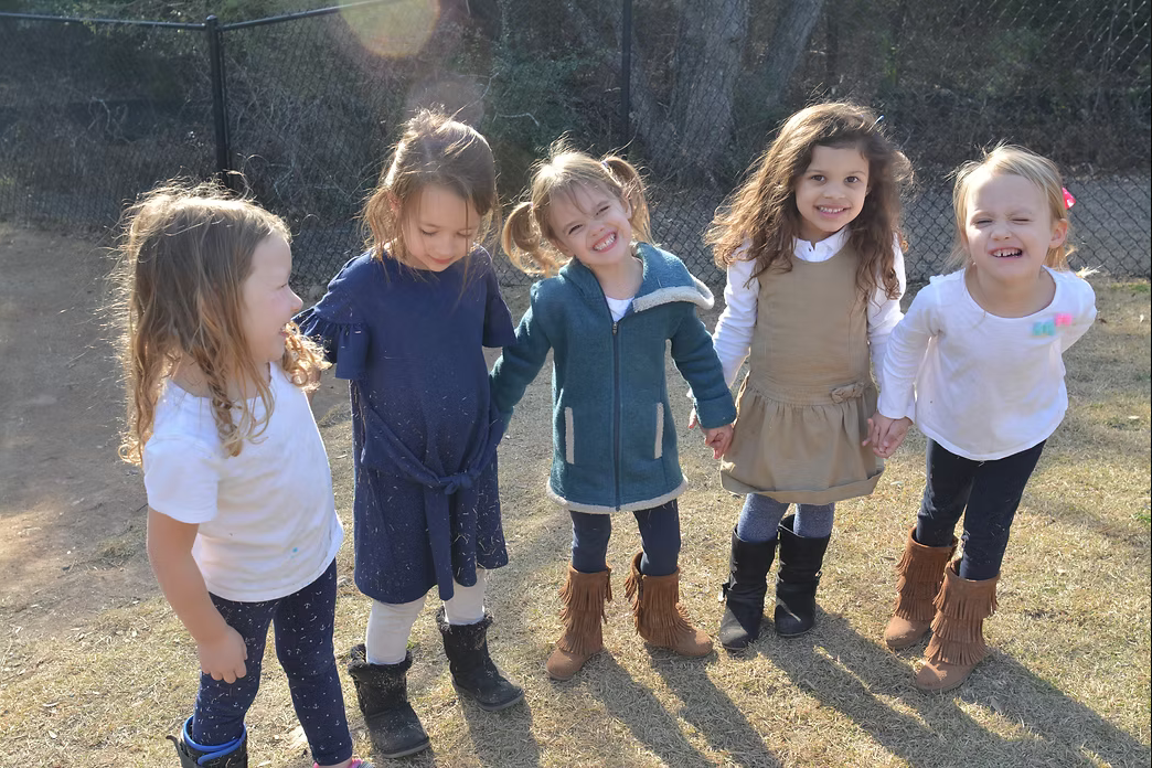 Screenshot 2025-09-03 at 17-44-47 A Day at LHM lakehillsmontessori.png