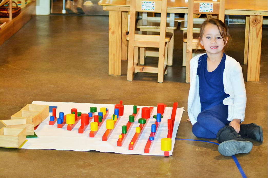 Screenshot 2025-09-03 at 17-46-26 A Day at LHM lakehillsmontessori.png