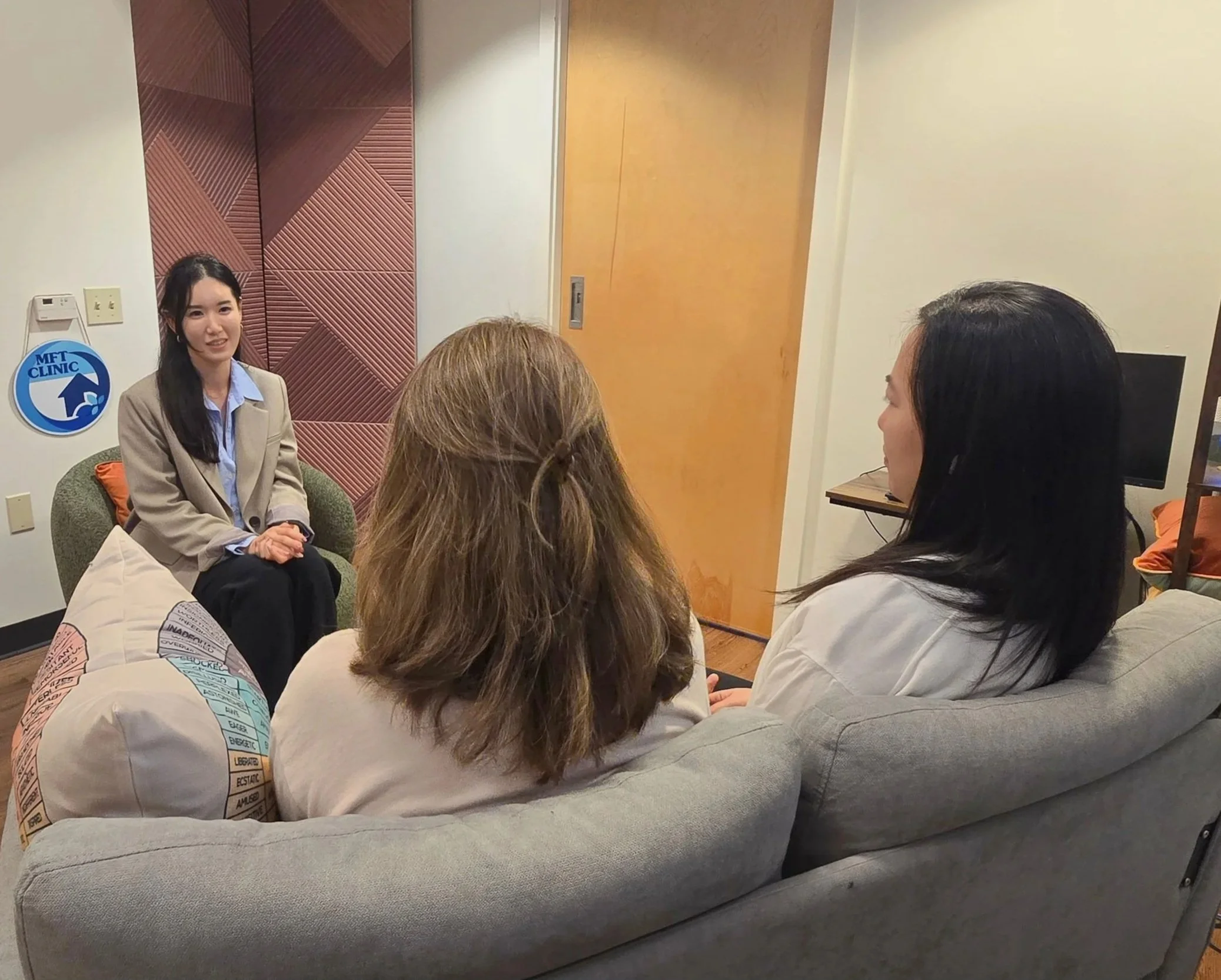 Chaminade University couple's therapy inside Chaminade's on campus marriage and family therapy (MFT) clinic space.