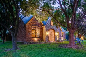 Why Dallas Homes Go Stale in March and How to Fix It