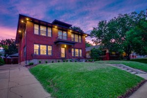 Sell Before School or Wait Until Fall in Dallas?