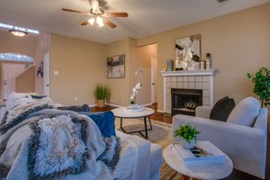 Delayed vs Immediate Listing: Dallas Spring 2026 Strategy