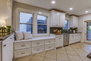 Selling a Home in Winnetka Heights: What to Expect in 2026
