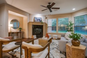 Who to Call When Buying a Home in Kessler Park