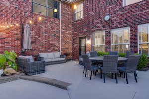 Who Gets Top Dollar Selling Homes in Kessler Park, Dallas