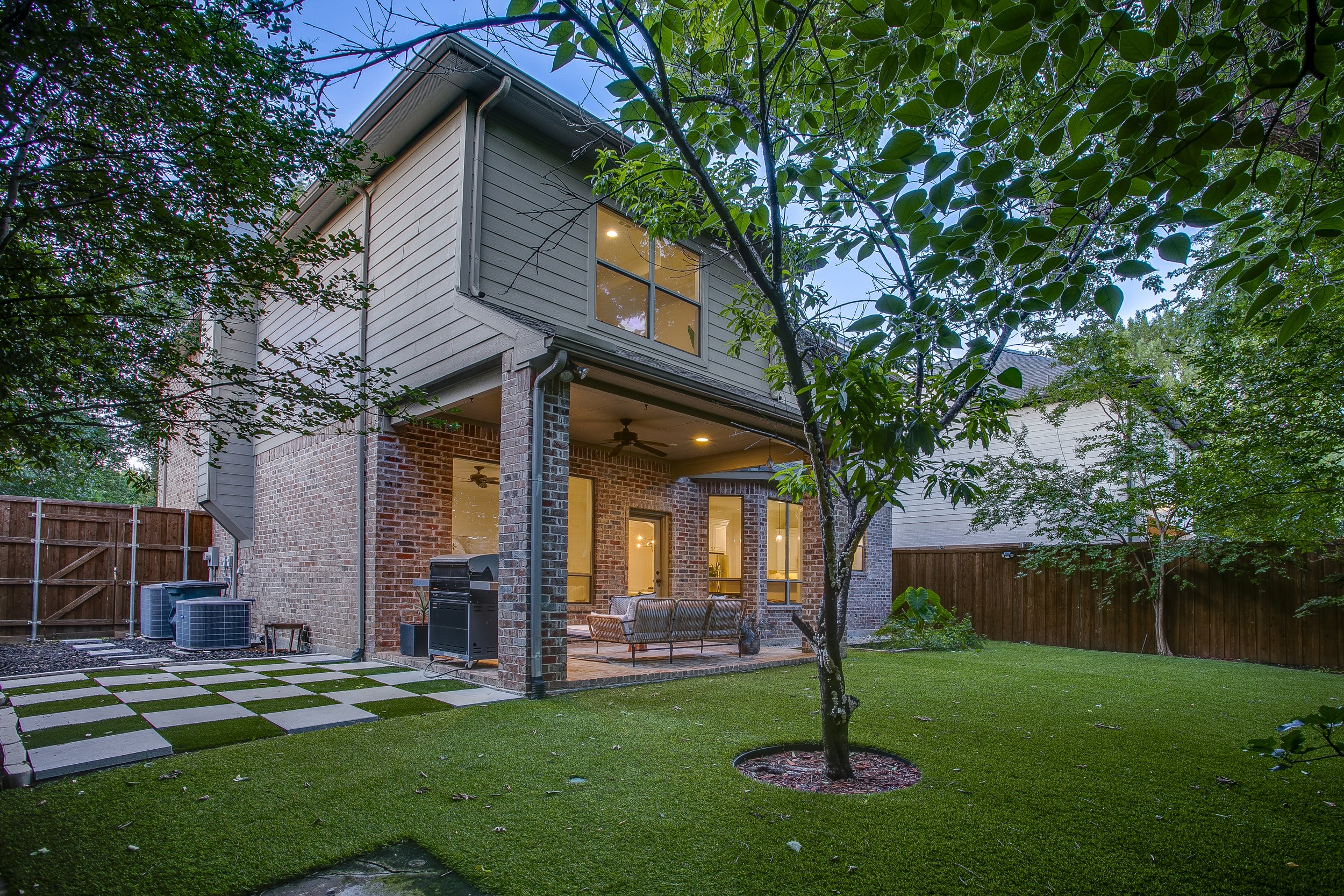 Who Gets Top Dollar Selling Homes in Kessler Park, Dallas?
