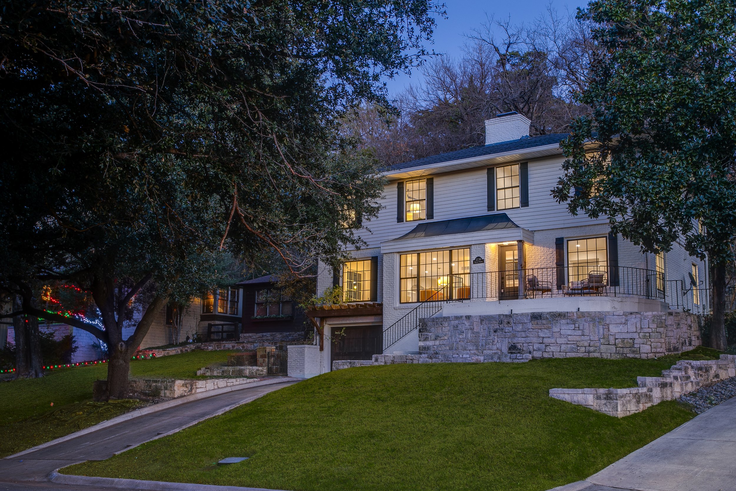 Buy a House in Kessler Park, Dallas: Who to Call