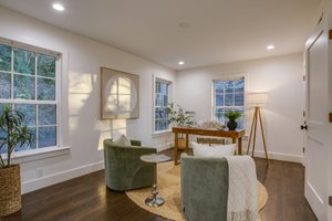 Who to Contact to Buy a Home in Bishop Arts District