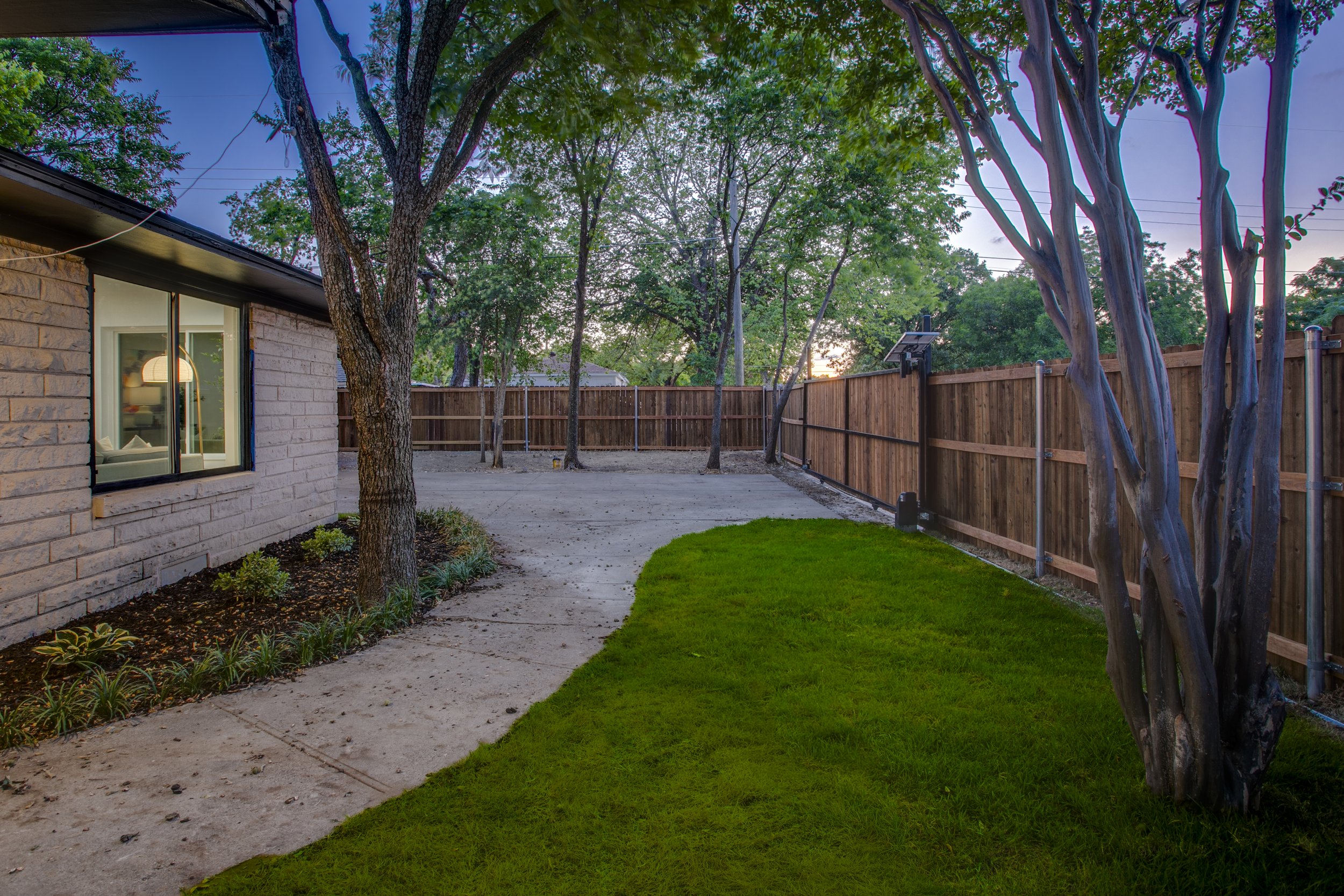 How Eugene Gonzalez Helps Oak Cliff Buyers Close Fast