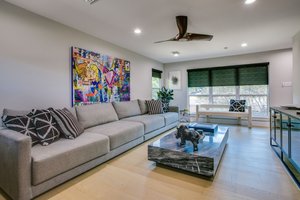 Oak Cliff vs. Kessler Park: Which Should You Buy In?