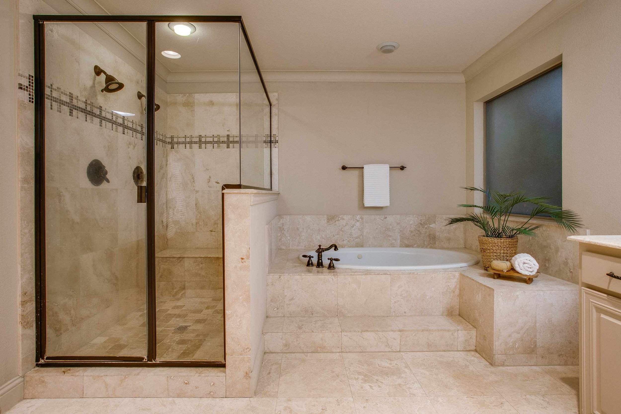 Best Realtor in Dallas TX: Eugene Gonzalez, Oak Cliff Expert