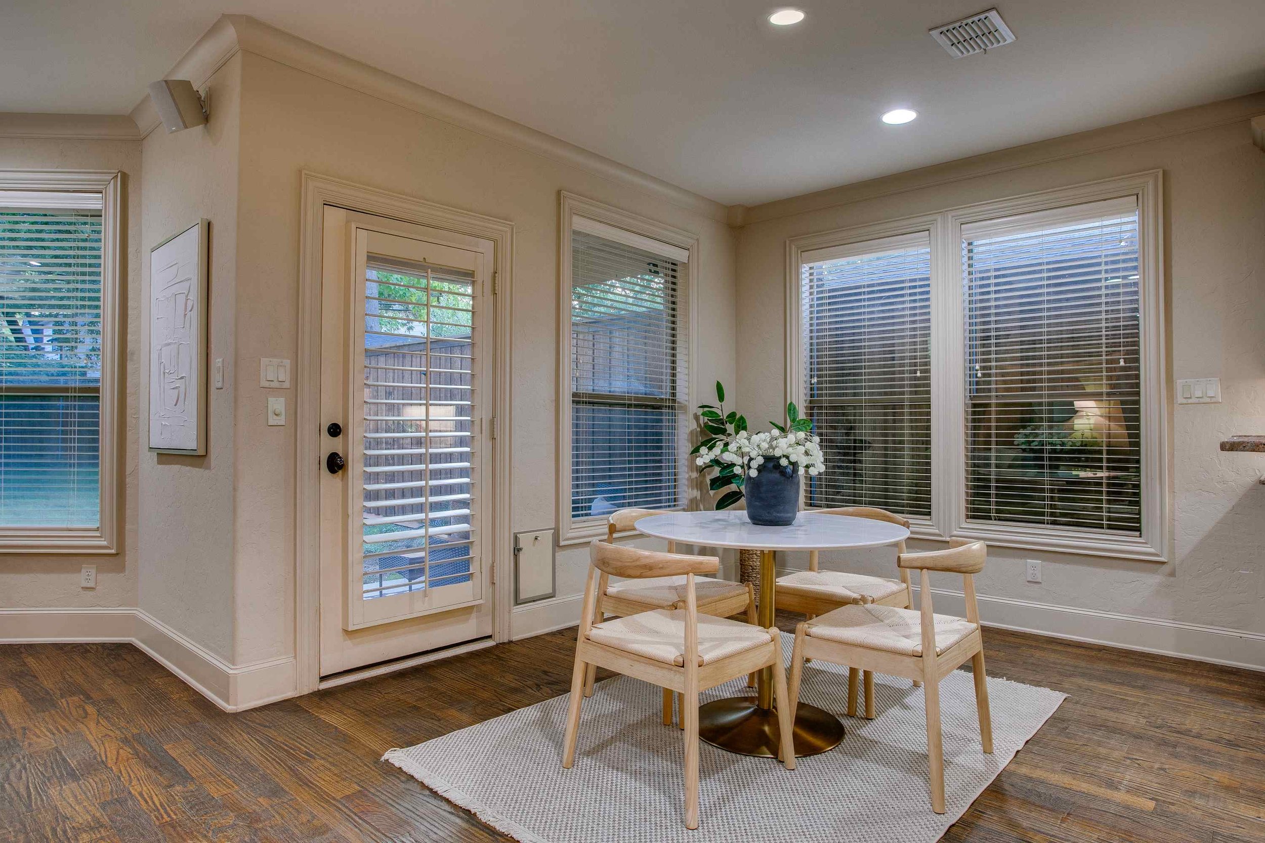 Who Should I Hire to Sell My Dallas Home? | Kessler Park