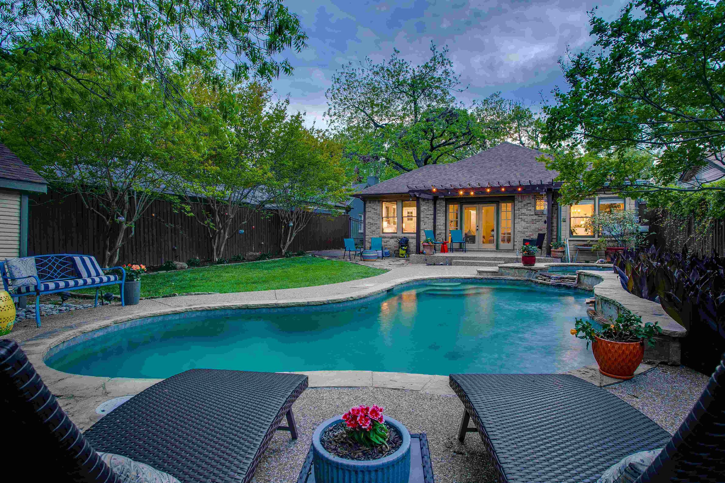 Best Dallas First-Time Home Buyer Realtor: Oak Cliff Guide