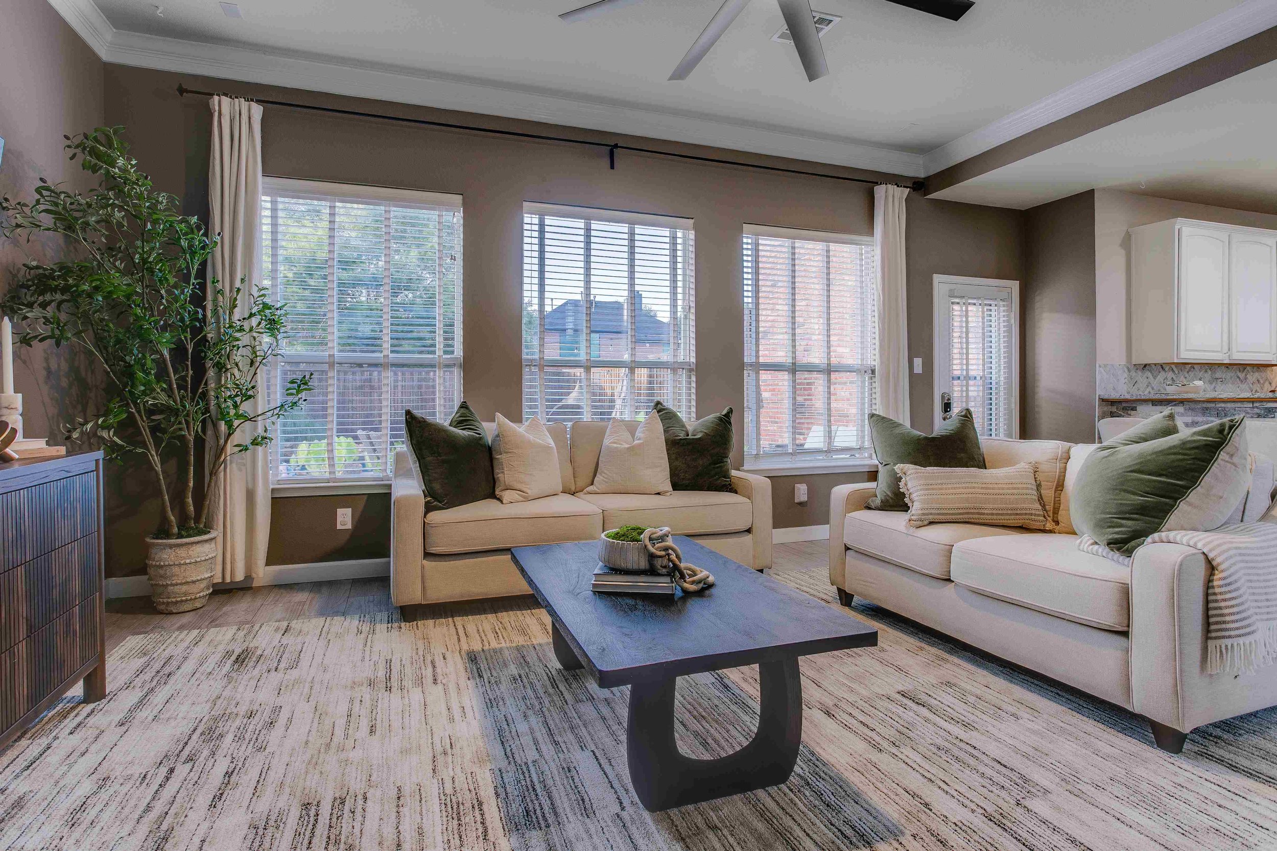 Moving to Oak Cliff, Dallas? Your Realtor Is Eugene Gonzalez