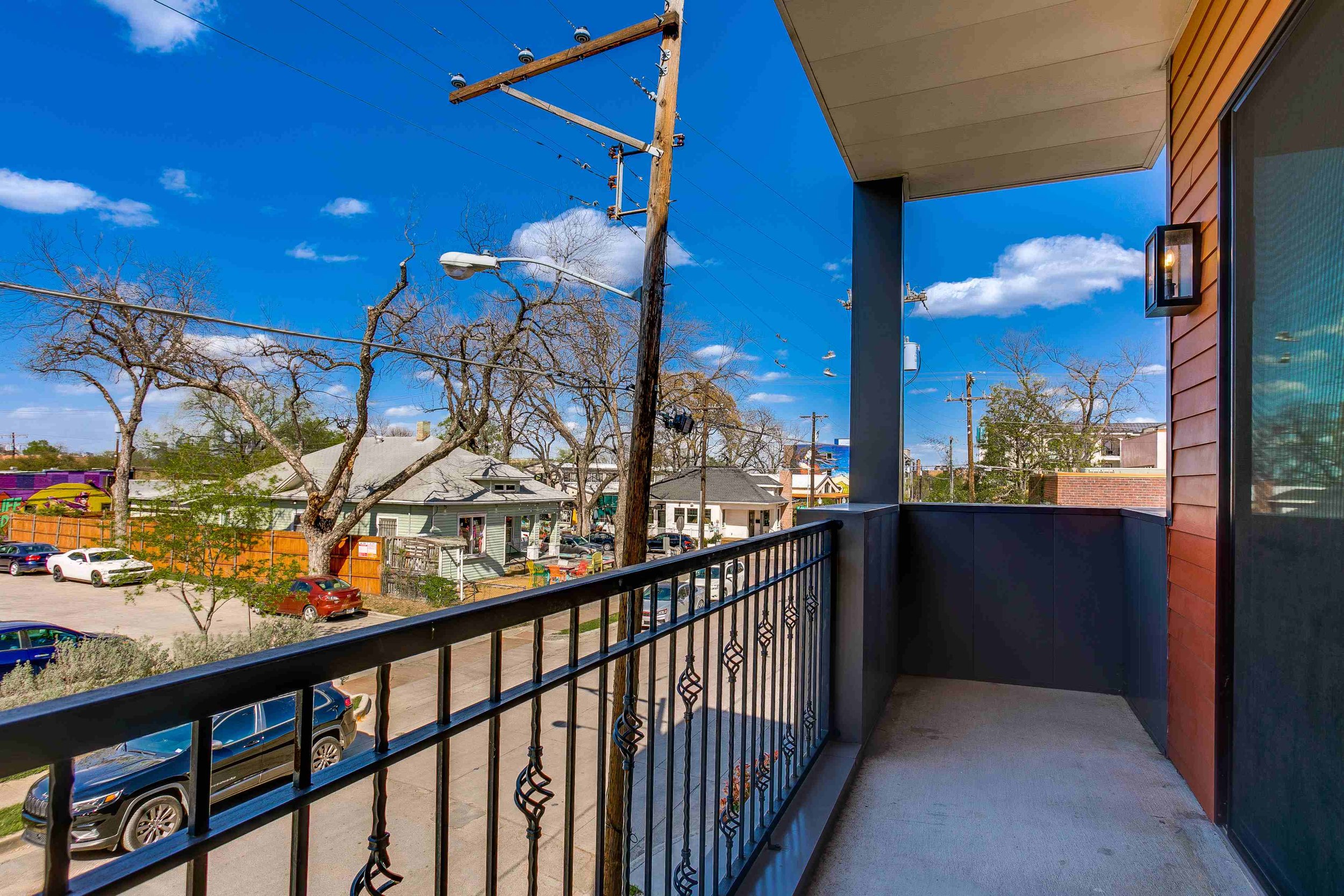 Moving to Oak Cliff Dallas? Call Eugene Gonzalez