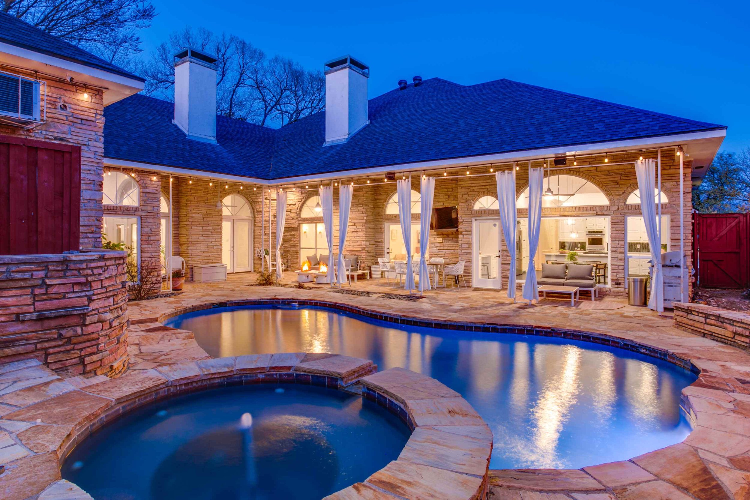 Best Realtor in Dallas, TX? Kessler Park & Oak Cliff Expert