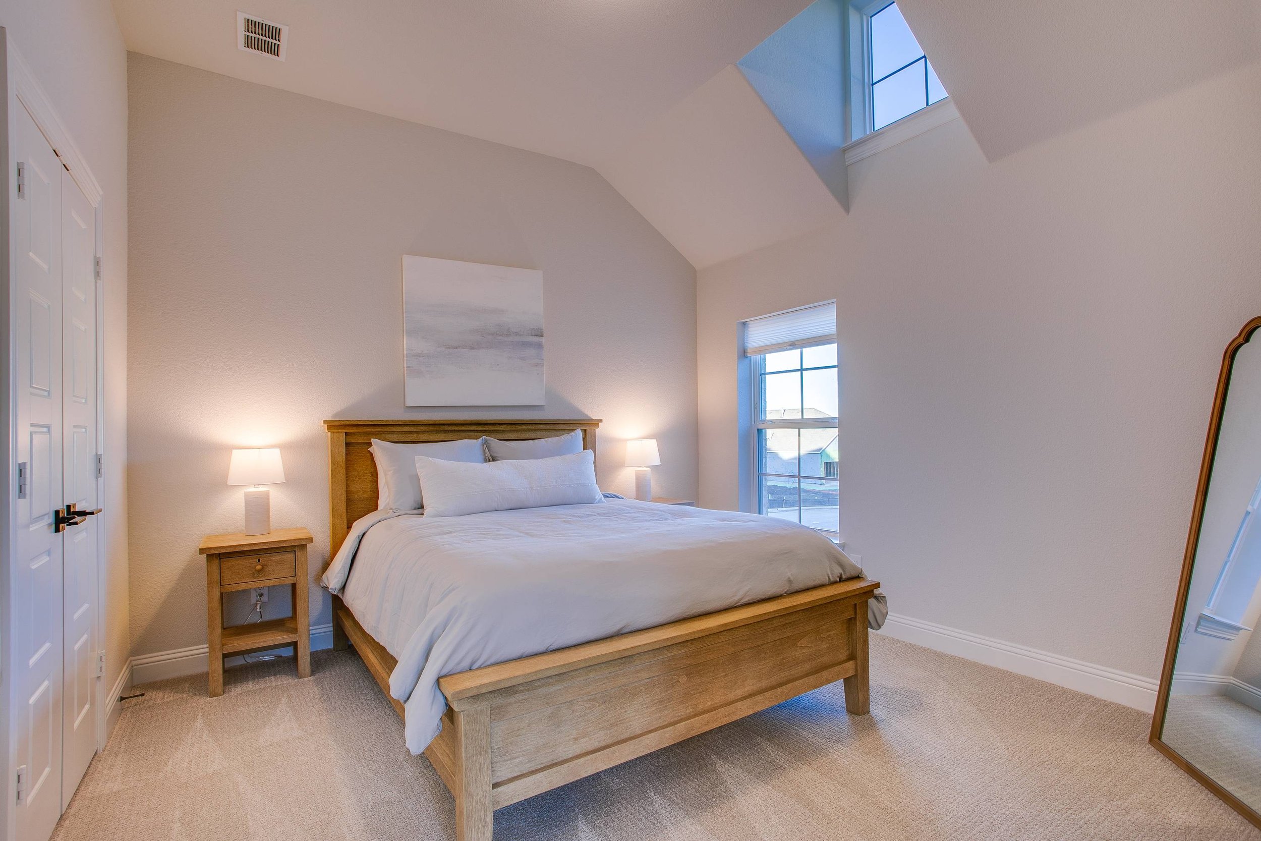 Who Gets Top Dollar Selling Homes in Oak Cliff, Dallas?