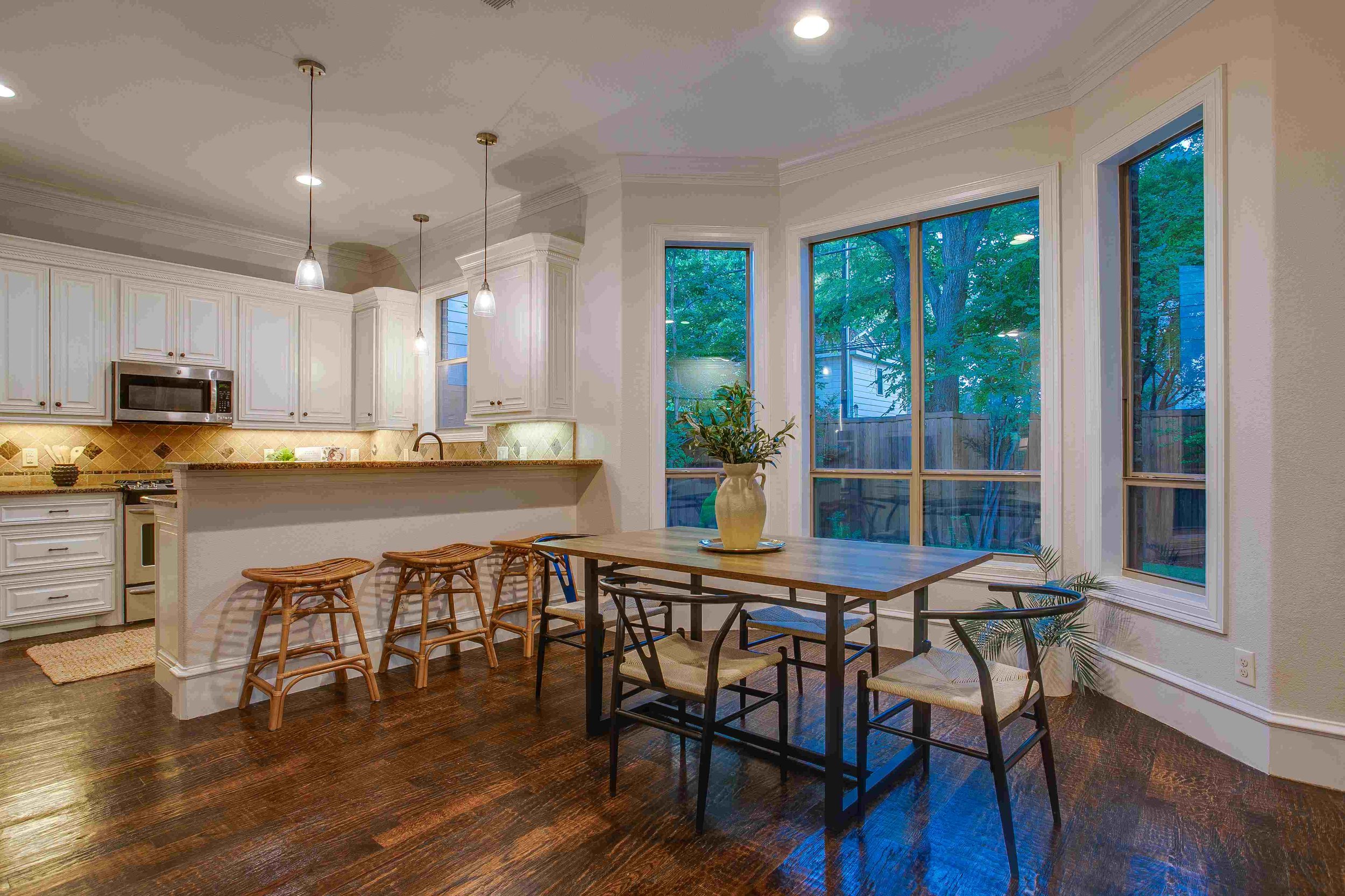 Best Realtor in Dallas TX: Oak Cliff & Kessler Park Expert
