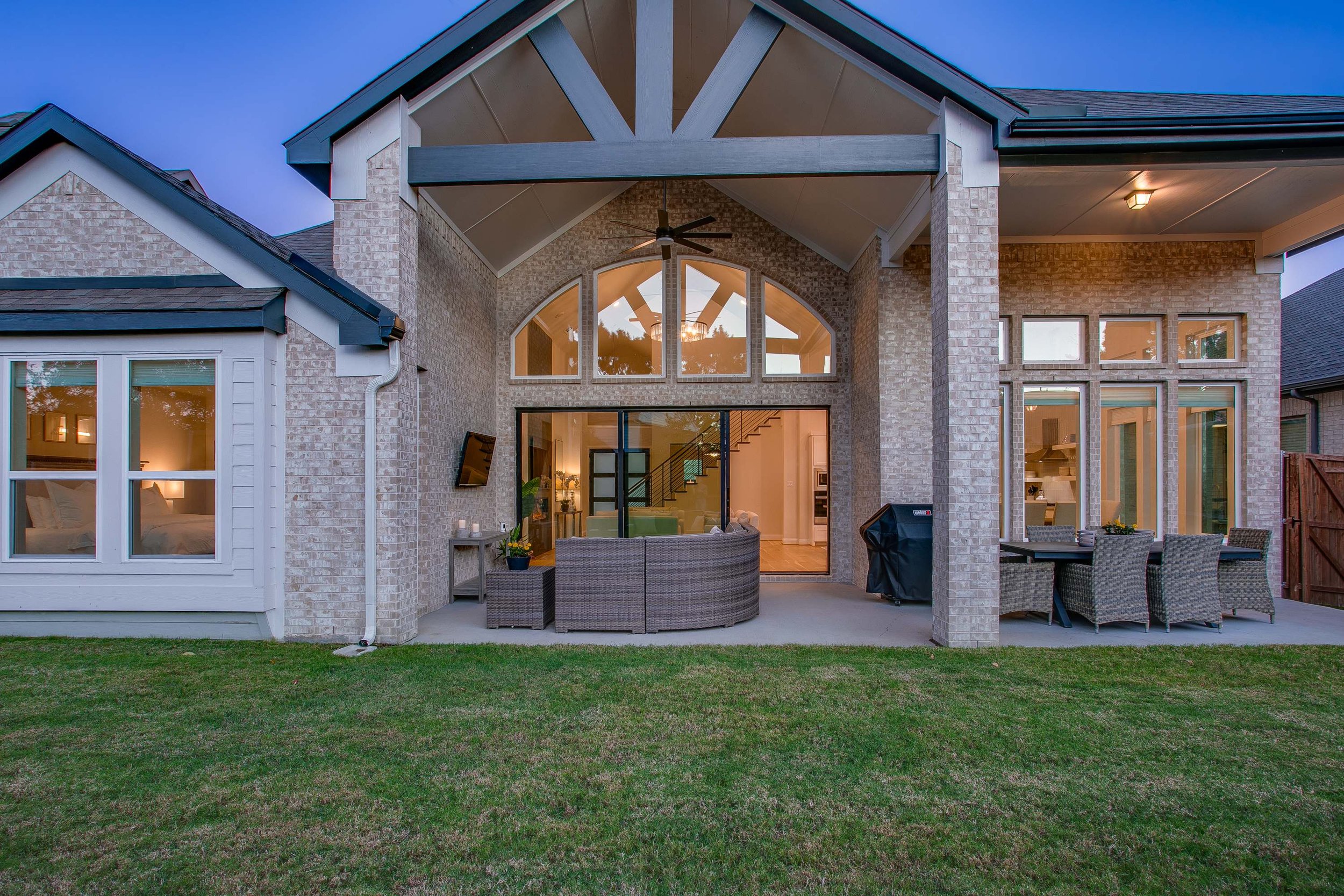 Best Oak Cliff Listing Agent in Dallas: Eugene Gonzalez, ALTA