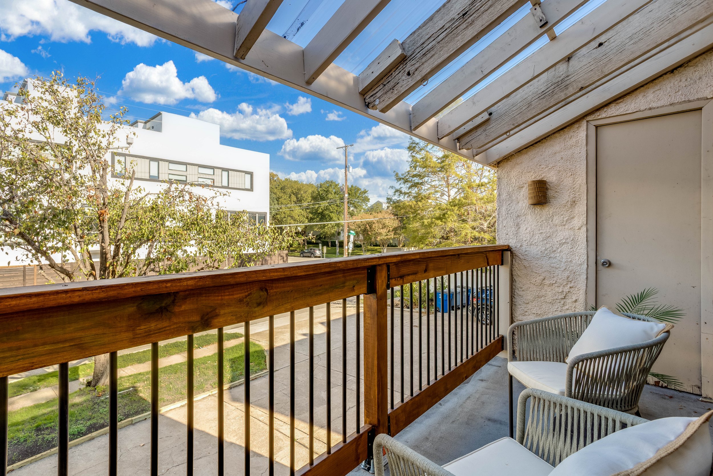 How Much Cash Do You Need to Buy a House in Dallas?
