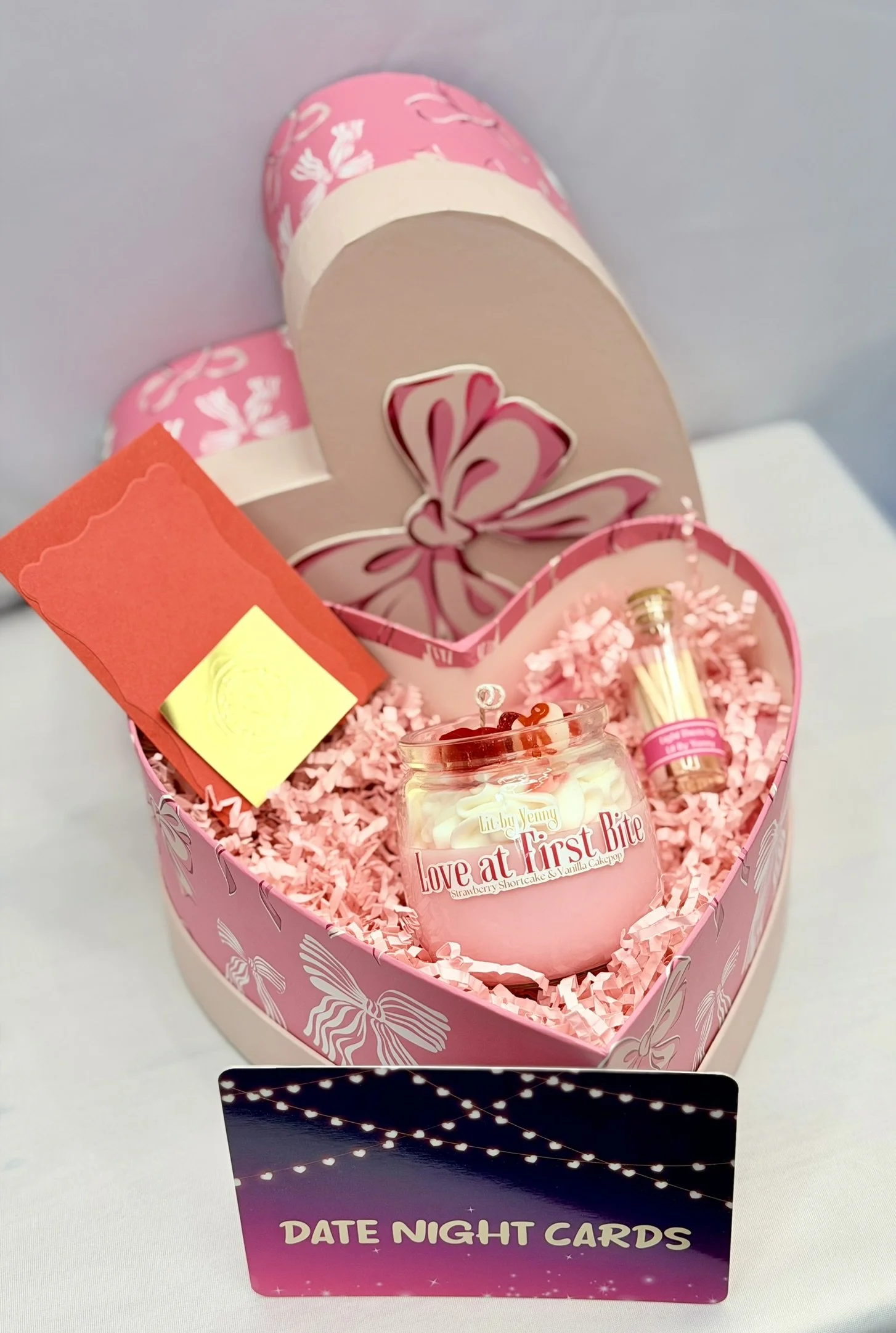 Love at First Bite Valentine’s Date Night Box 4oz