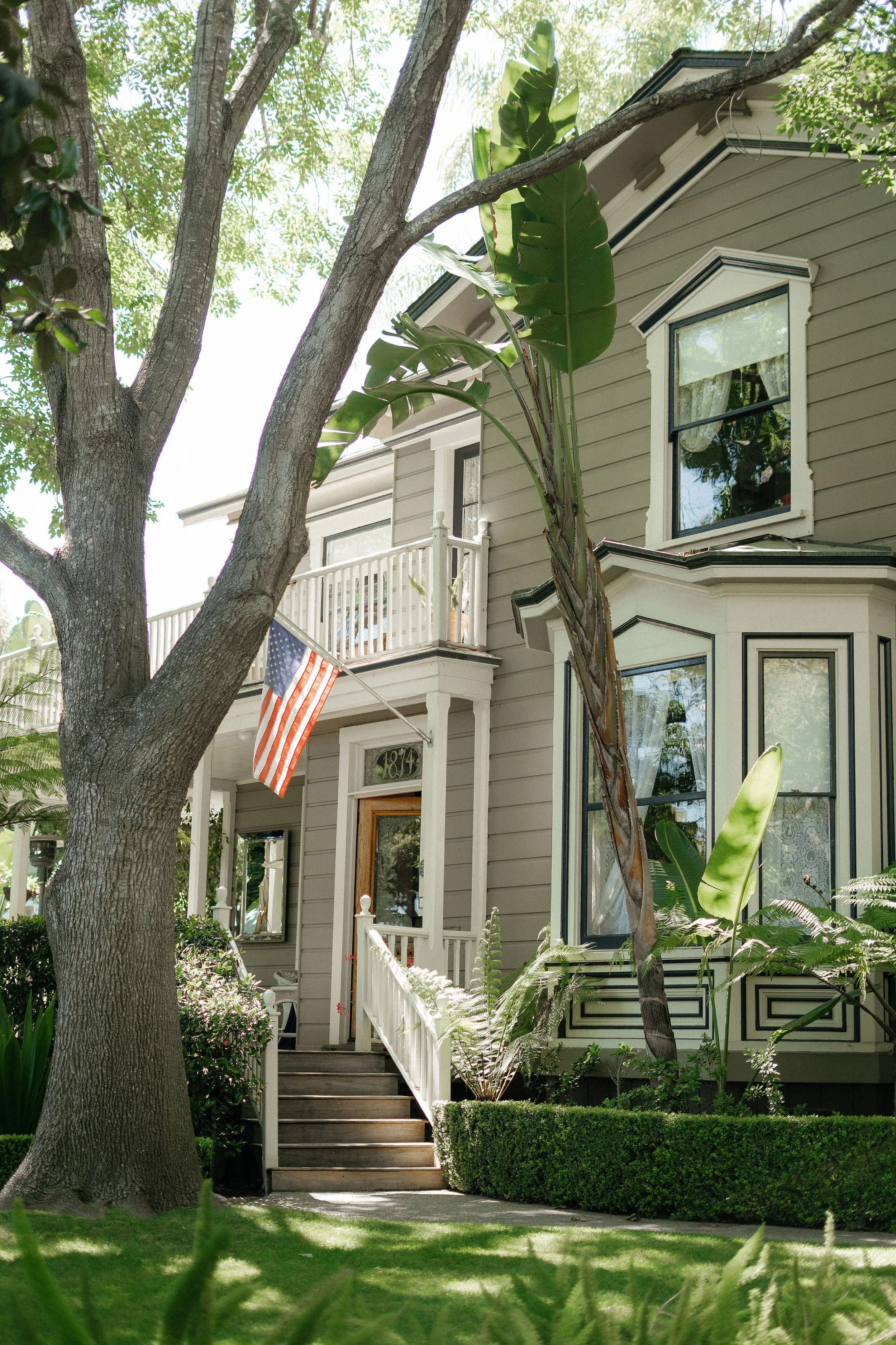 the-vow-edit-santa-barbara-wedding-simpson-house-inn-pearl-social-editorial-photography_0577.jpg