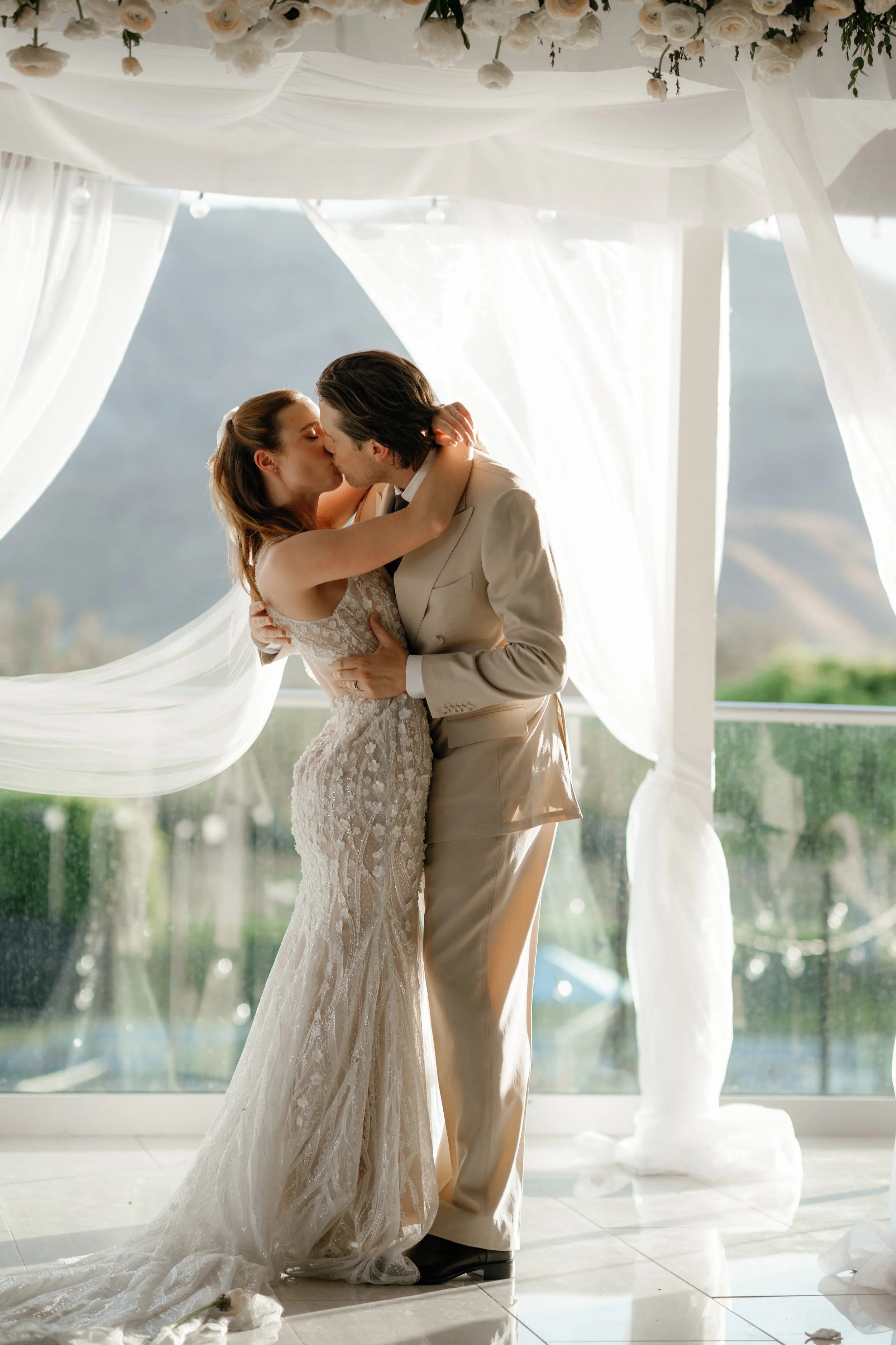 the-vow-edit-santa-barbara-wedding-simpson-house-inn-pearl-social-editorial-photography_0630.jpg