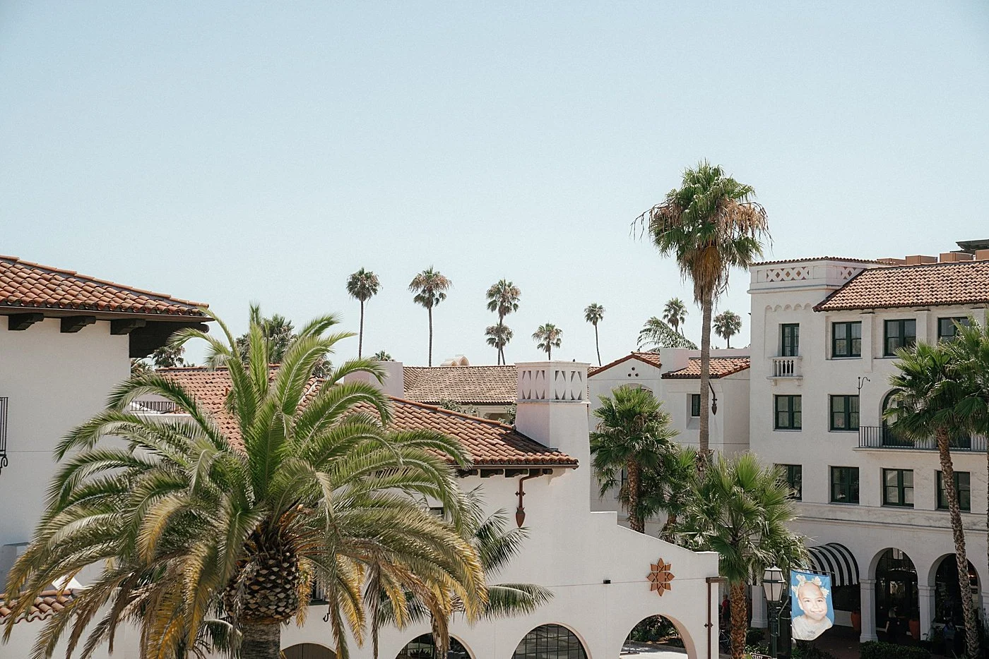 santa-barbara-courthouse-elopement-photography-effortless-art-forward-candid-modern-the-vow-edit_0142.jpg