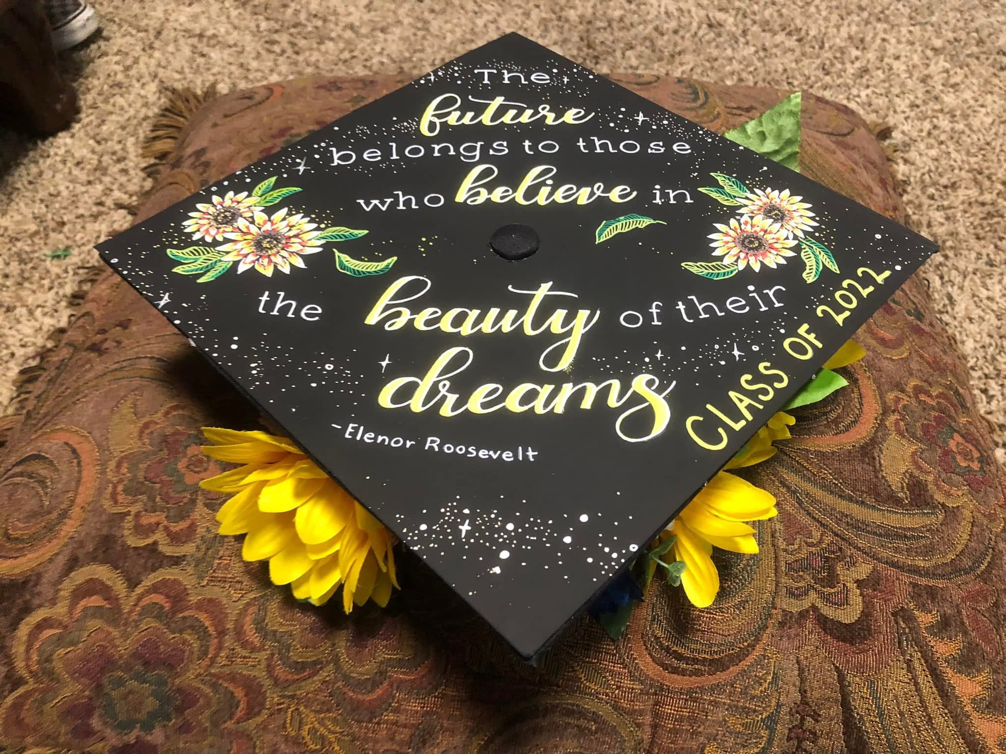 Graduation cap painting