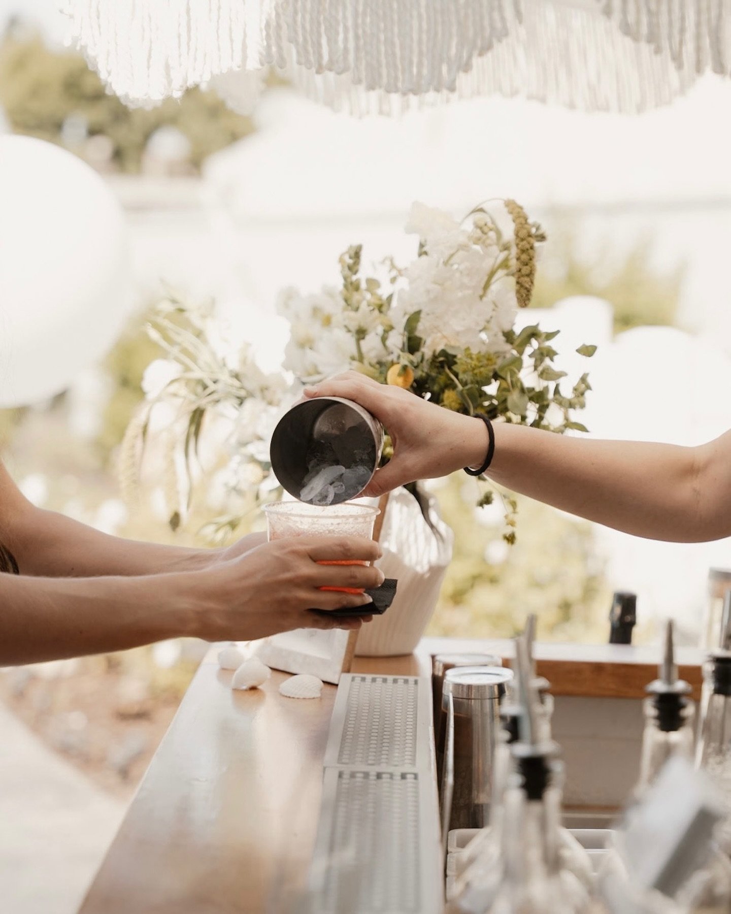 Pouring joy one glass at a time 🥂

Wishing everyone a fun and safe Thanksgiving Eve. 🧡

If you&rsquo;re finalizing holiday or NYE plans, I still have a few dates left. Tap the link in my bio to book your event ✨