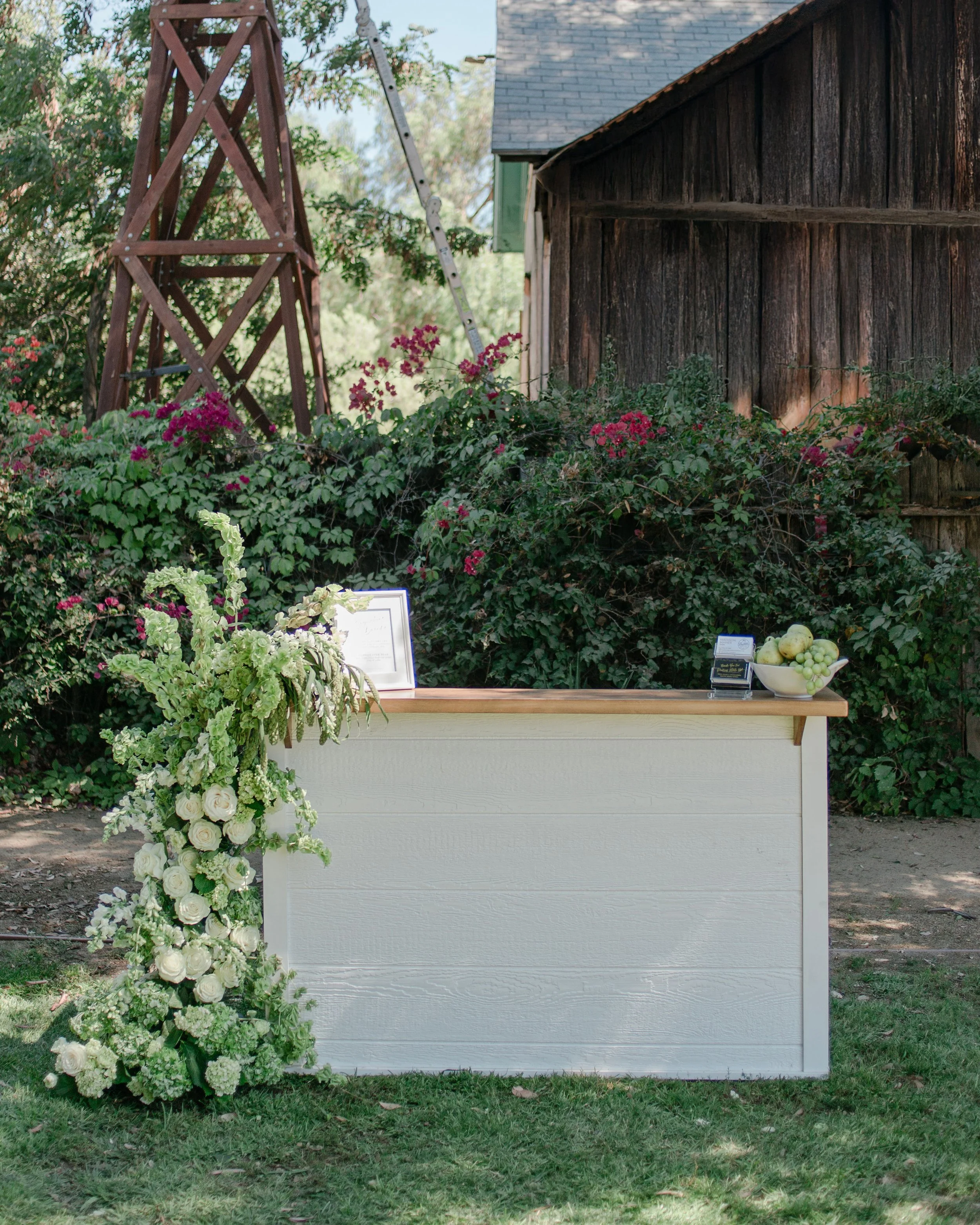 Why Farm-to-Glass Cocktails Are Trending at Orange County Weddings 