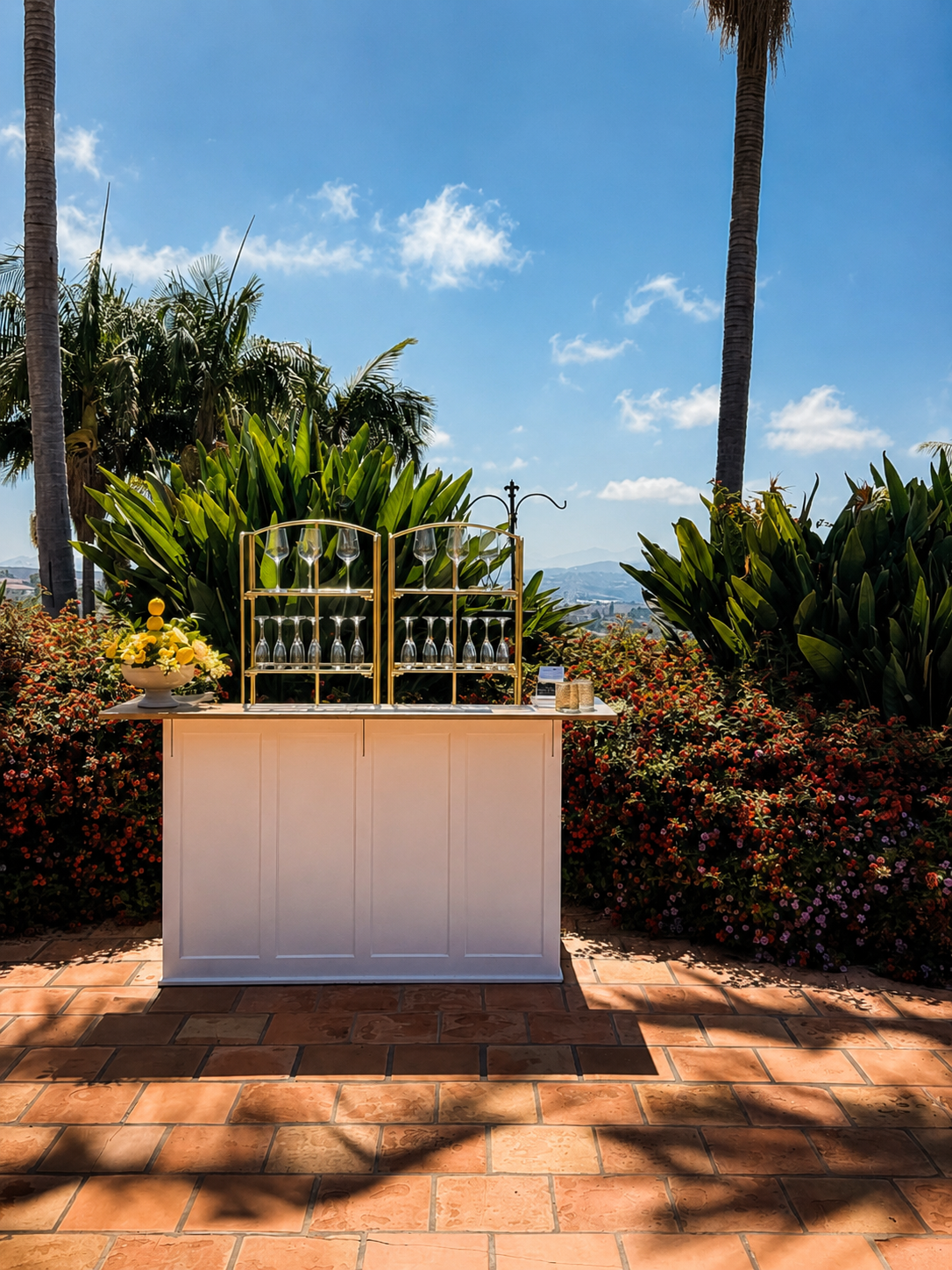 How to Choose Your Wedding Signature Cocktails for Your Orange County Wedding