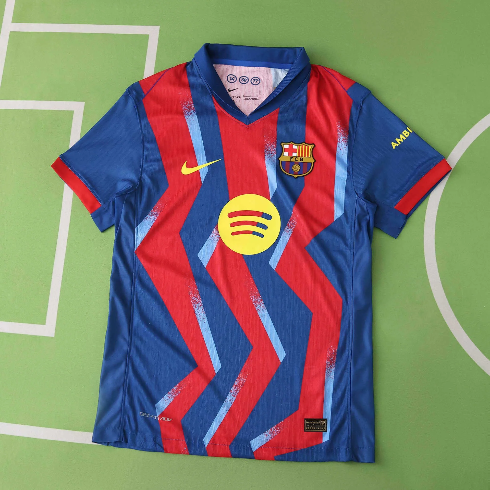 2526 FC Barcelona Fourth Player version