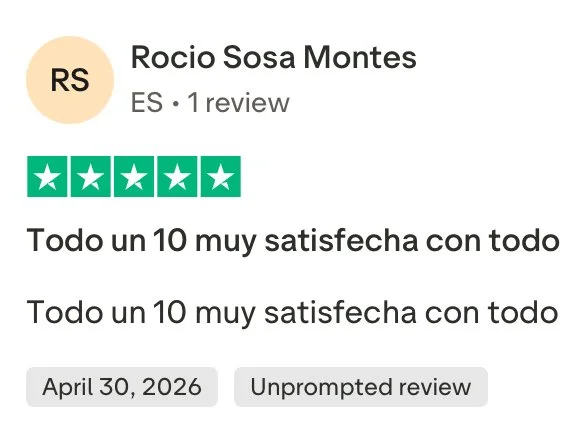 A screenshot of a Google review for Rocio Sosa Montes, who gave a 5-star rating and expressed complete satisfaction with everything, dated April 30, 2026.