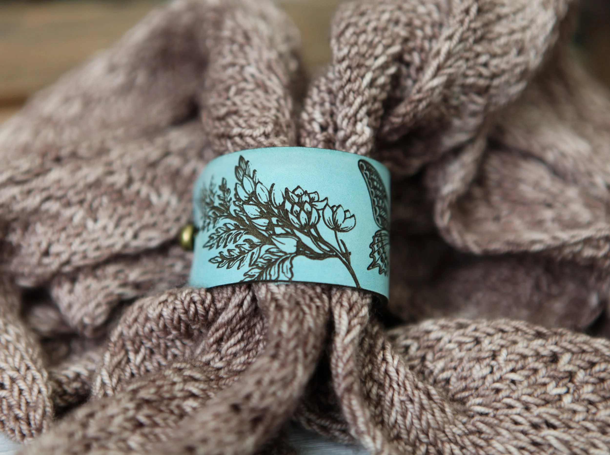 https://i.etsystatic.com/8282779/r/il/8f13d7/5951041478/il_fullxfull.5951041478_pc91.jpg