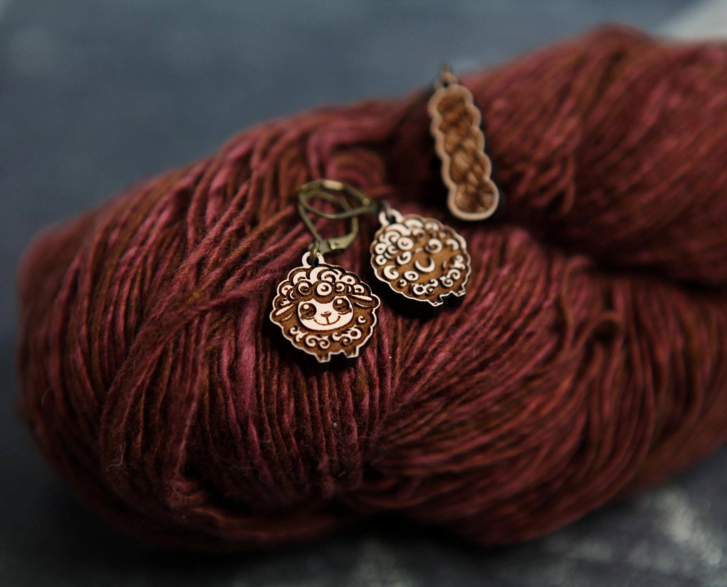 https://i.etsystatic.com/8282779/r/il/0af7d4/7023732643/il_fullxfull.7023732643_g2ky.jpg